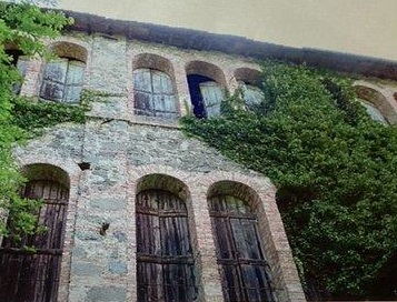 Mill For Renovation For Sale in Castelnuovo di Garfagnana Lucca Italy Esales Property ID: es5553973 Property Location Via per Pontardeto Paper Mill Castelnuovo di Garfagnana Lucca Italy Property Details Nestled amidst the picturesque town of Castelnu...