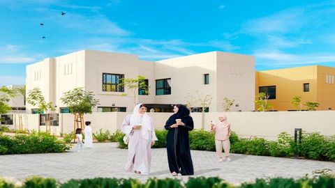 Pierwsza w pełni zintegrowana wspólnota energetyczna Net Zero zlokalizowana jest w Al Rahmaniya, spokojnej i przyjaznej rodzinom dzielnicy podzielonej na dziesięć podwspólnot mieszkaniowych. Ze względu na bliskość różnych atrakcji, ta szybko rozwijaj...