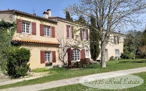 This equestrian domain is located in the region of Carcassonne, Languedoc Roussillon, Occitanie, South of France. The property provides 304m² of living space and is maintained to a high level with 7 en-suite bedrooms. Part of the house having a secon...