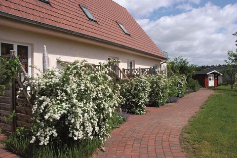 The small, tranquil village of Buchholz is idyllically located on Lake Müritz, an extension of the Müritz, and is located in the Mecklenburg Lake District. Bordered by meadows, fields and forests and lots of water, Buchholz belongs to the Röbel/Mürit...