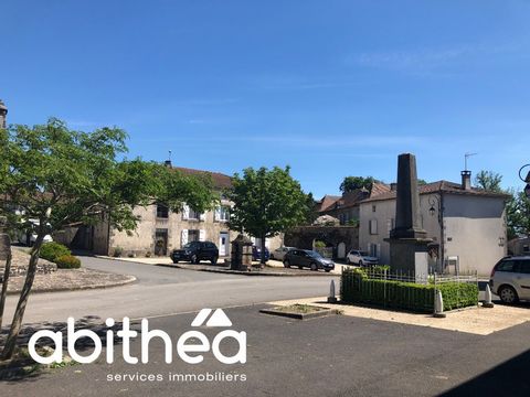 Local shops, English pub with limousine sauce, come and enjoy the quiet of this small village of the Haut Limousin, far from the nuisances of the big city ... Village house, semi-detached on 2 sides and renovated since the early 2000s. Located on Pla...