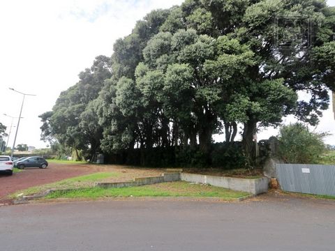 Land with 7,240 m2 of total area. Sale of land with potential for construction, located in one of the urban expansion areas of the city of Ponta Delgada, with excellent views over the sea. Access to the land is through an entrance near Avenida Antero...