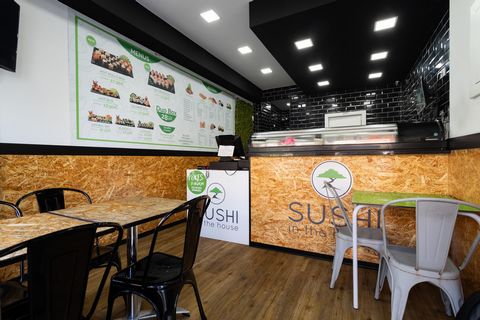 Trespasse de um restaurante take away e delivery de sushi totalmente equipado, com uma vasta carteira de clientes. Localizado na Rua Padre Américo, este negócio está pronto a iniciar e pode ser facilmente adaptado para qualquer outro ramo da restaura...