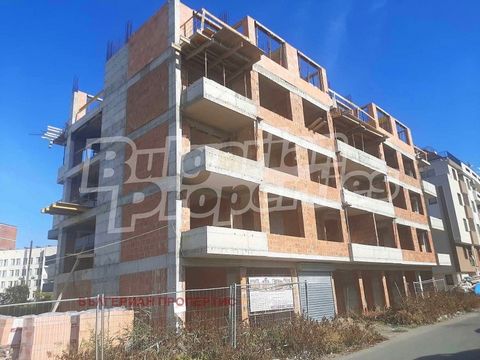 Para más información, llámenos al: ... o 056 828 449 y cite el número de referencia de la propiedad: BS 86018. Corredor responsable: Georgi Ivanov ¡Sin comisión por parte del comprador! Apartamento 1, superficie total 62,69 m². (superficie neta 54,05...