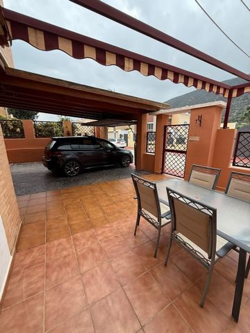 We have not been able to stand the desire and, in the absence of the professional photo shoot, we have decided to start with the marketing of this wonderful corner townhouse located in Atalaya de Cartama, a privileged enclave just 10 minutes drive fr...