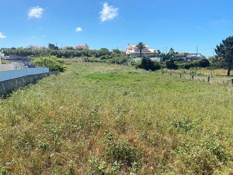 A MAIS VALIA DO IMÓVEL: Lote urbano com 2.605m², com PIP aprovado para condomínio com 3 moradias, localizado numa aldeia a cerca de 3,5 km da 2ª reserva Mundial de Surf e a 6 km da Vila da Ericeira e da entrada da A21. DESCRIÇÃO DO IMÓVEL: Área 2.605...