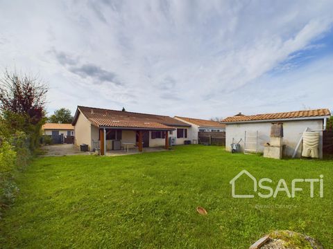 Située dans la charmante ville de Blanquefort, cette maison à rénover offre un cadre de vie paisible et confortable. Proche des écoles, commerces et transports, elle bénéficie d'un emplacement idéal pour une vie quotidienne facilitée. Cette maison de...