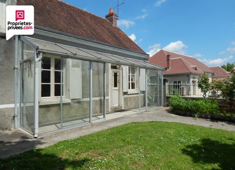 Proprietes-privees.com Loches Sud Touraine 37600 LOCHES 15 min. A vendre : MAISON DE BOURG 1 chambre avec jardinet et dépendances. ........................................................................................................... Située dans...