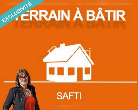 Ce terrain constructible situé dans le Nord (59), d'environ 900 m² représente une opportunité rare sur le marché. Il offre la possibilité de réaliser un projet immobilier sur mesure, avec la facilité de raccordement aux réseaux d'eau et d'électricité...