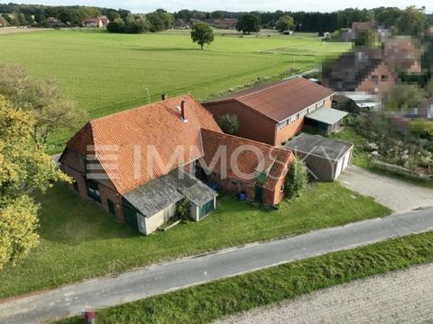 Bienvenue! Maison individuelle avec grand entrepôt et pâturage à Abbensen, Wedemark ! Dans un endroit idyllique et calme, cette maison unifamiliale polyvalente vous attend avec un entrepôt spacieux et un pâturage d’environ 4000 m². La maison dispose ...