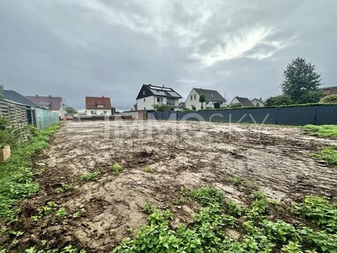 Discover your new home on this attractive building plot in the idyllic location of Wennigsen, district of Degersen! With an area of 473 square meters, this plot offers the perfect basis for your individual construction project. The property is alread...