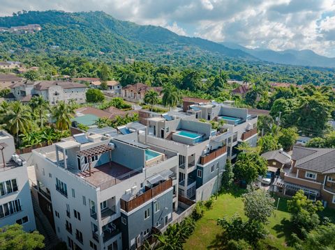 Situated in one of St. Andrew’s most established neighborhoods, this exceptional townhome offers the perfect balance of privacy, sophistication, and modern luxury. A true dream home for a family seeking both exclusivity and style. Located in Cherry G...