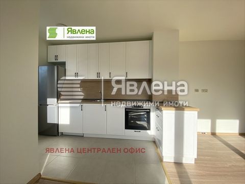 Yavlena vend un appartement d’une chambre avec travaux de finition dans un immeuble avec l’acte 16 à partir de juin 2024 dans le quartier de Krastova Vada. L’appartement a une surface bâtie de 62,31 m². Composé de : hall d’entrée, salon avec salle à ...