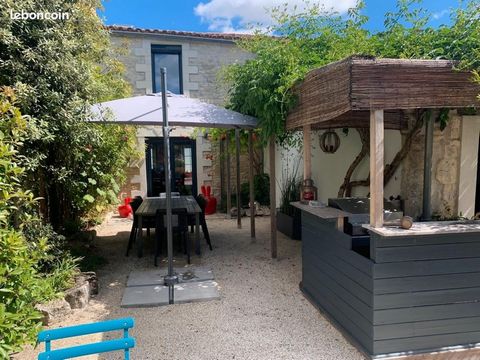 MAISON DE CARACTERE DE 200 M2 PLEINE DE CHARME ET DE CARACTERE ENTIEREMENT RENOVEE AU CALME !!!
