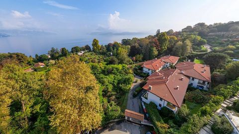 Op een handige en strategische locatie, op een steenworp afstand van het centrum van Stresa en de oevers van het prachtige Lago Maggiore, bieden wij een appartement te koop aan in een elegant gebouw uit 1982, dat in 2015 een ingrijpende renovatie van...