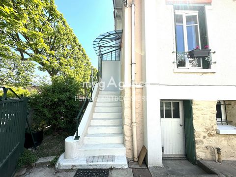 Bonneuil Village - Maison des années 20 avec garage