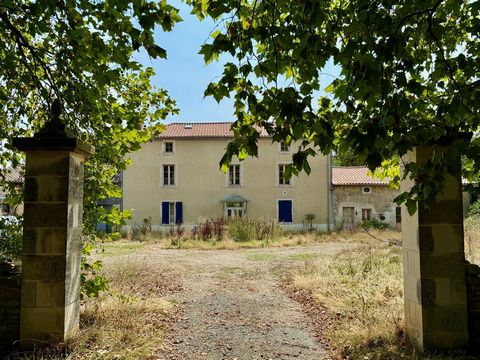Élégante ferme rénovée avec 5,5 hectares et dépendances