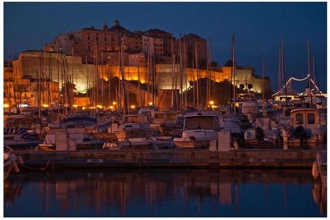 This 56 m² apartment with a covered terrace of 8 m² is located on the ground floor and features a private garden. It sleeps up to 4 people and features a living/dining room, a fully equipped kitchen, two separate bedrooms, and a bathroom with shower/...