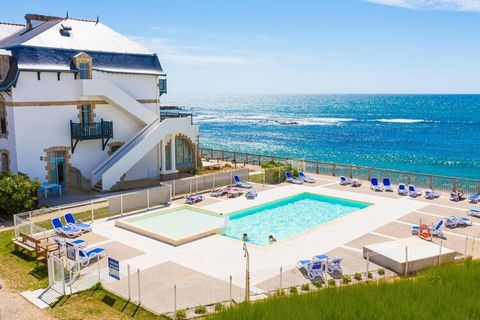 Comfort aan de kust met familie en harige vrienden in gedachten Dit charmante appartement in Batz-sur-Mer, gelegen in de rustige en groene residentie Valentin Plage, biedt een vredig stukje van de beroemde Côte Sauvage. Verscholen in de rustige en gr...