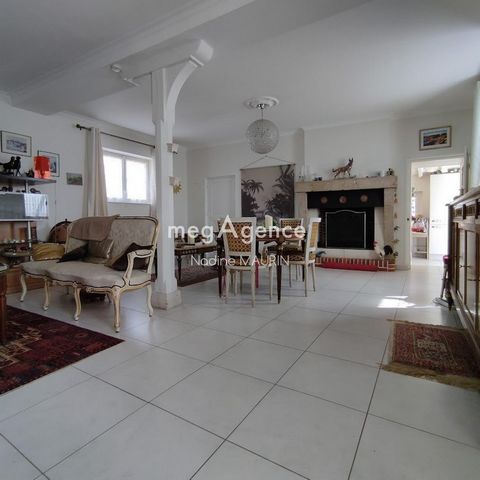 Maison de 115 m², 2 chambres, sur un terrain de 5127 m²