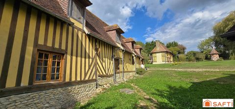 Propriété normande avec 3 maisons, vue dégagée.