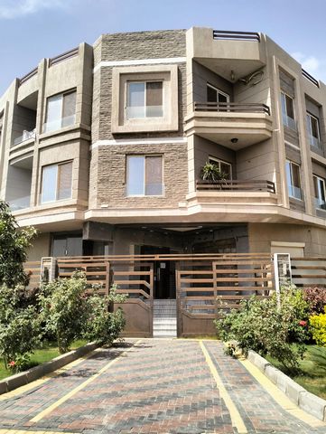 Luxury 3 Bed Apartment for Sale In New Cairo Egypt Esales Property ID: es5554822 الشيخ/ حسن مأمون, New Cairo 1, Cairo Governorate, Egypt A Spacious 3-Bedroom Apartment in New Cairo’s Al-Yasmine (7) This detailed presentation outlines the exceptional ...