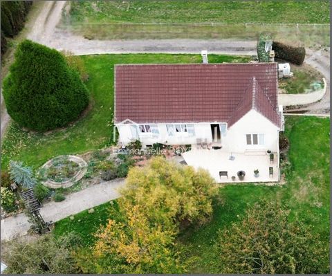 Maison avec vie de plain-pied au calme