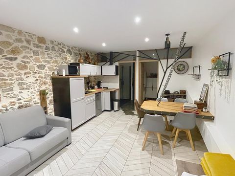 À louer – T2 meublé 30,25 m² – Hyper Centre Hyères – 660 € CC