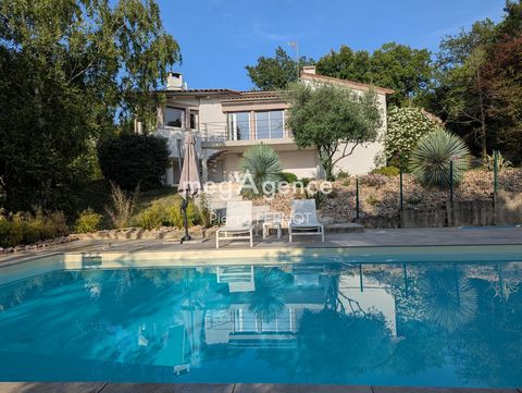 Maison d'architecte avec piscine sur les coteaux de Bellevue