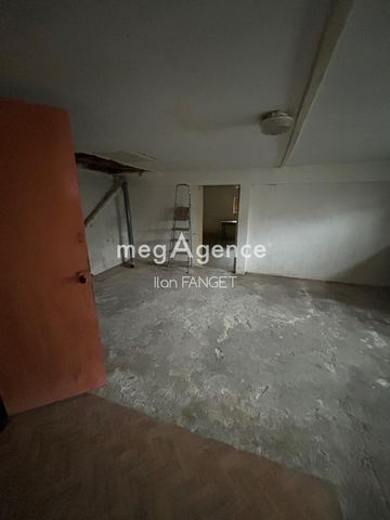 À vendre – Maison 200 m² à rénover entièrement – Sainte-Sigolène (43600)