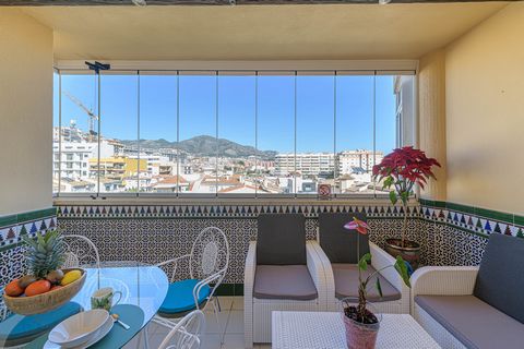 Enjoy the best holidays in this modern apartment with a comfy terrace with an open view and just 550 meters from the beach in Fuengirola. It has a capacity for 5 + 2 guests. The apartment's terrace is perfect for enjoying a delicious breakfast in the...