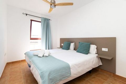 This comfortable apartment is ideally located, approximately 100 meters from Corralejo beach. It is perfect for a romantic holiday with the love of your life, without children! This pleasant accommodation is located in La Oliva, on the Canary Island ...