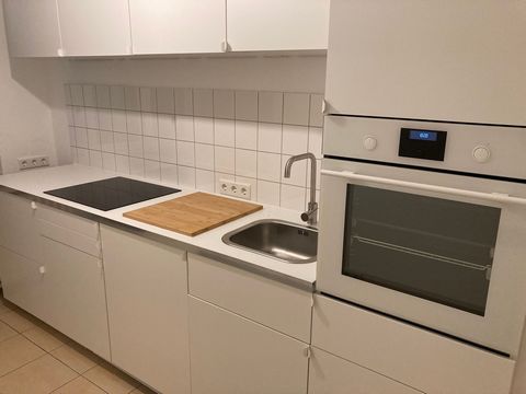 ATTEINTION: The Apartment is fully equipped with furniture. The pictures are before the funiture were put in. The host can provide you with new pictures shortly where the furniture is shown. Super central, large 2 room apartment 50 sqm with a modern ...