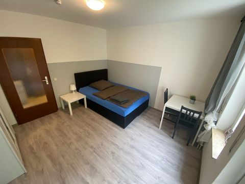 The 1-room apartment is located directly in the city centre of Worms and has a living space of 22m2, is fully furnished and equipped. It has a private bathroom with shower (towels are also available), wardrobe, double-bed (140x200), desk/dining table...