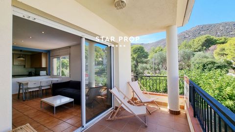 STAR PROP, the real estate agency for beautiful houses, is pleased to present this paradise by the sea. This apartment exudes happiness and is surrounded by nature. On one side, a green and lush mountain, a natural reserve that offers you the calm an...