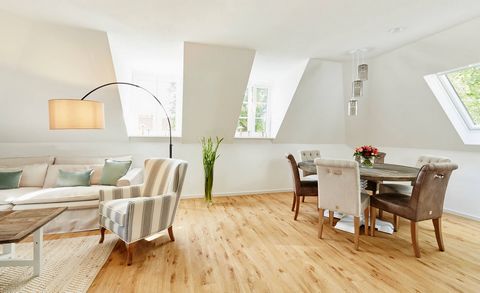 Apartment Goldbächel is located on the upper floor of the garden house. Via the courtyard you enter the unit via a staircase. A cozy living and dining room invite you to linger. The dining table offers space for up to 6 people. Through the skylights ...