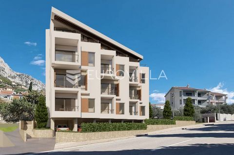 Makarska Riviera, Gradac, two-room apartment on the first floor of a smaller residential building. The building consists of a basement, ground floor and three floors. The apartment covers an area of 62,23 m2 and has a southern orientation. The buildi...