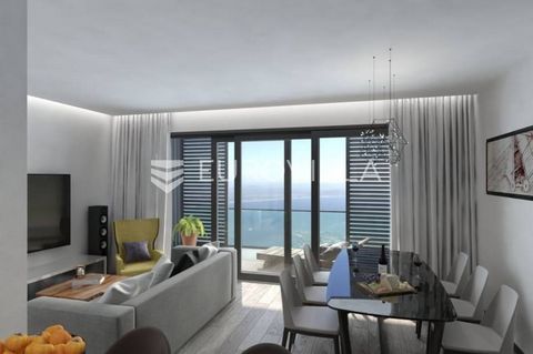 Marina, excellent location with an open view of the sea and the city.Project of luxury apartments, only 100 meters from the pebble beach, and 500 meters from the city center with shops, restaurants and other facilities more important for life.The pro...