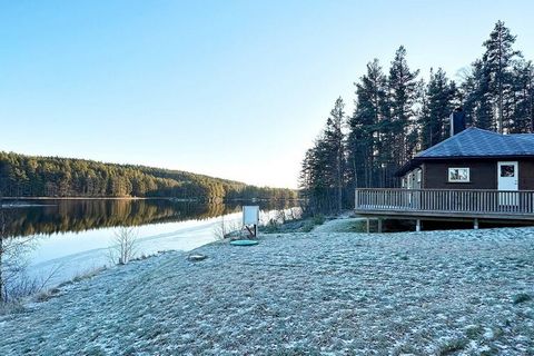 Charming holiday home by the river Otra, an idyllic retreat perfect for a family holiday. The calm flow of the river provides a great background for a relaxing holiday experience. The holiday home combines a homely feeling with modern conveniences. W...