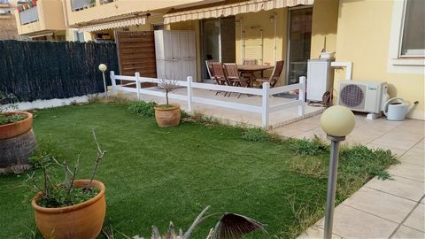 In the town of Fréjus, we offer an apartment with one bedroom. Building complies with PMR accessibility standards. Ground floor apartment with simplified access by elevator. Attractive accommodation for first-time buyers. You can contact TUC IMMO SAI...