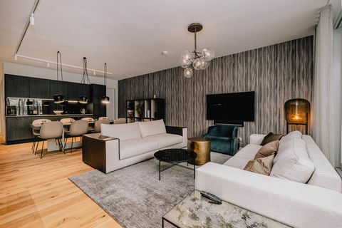 Welcome to your new home, where luxury meets relaxation! This exclusive 4-room apartment in Bad Saarow offers you a unique combination of stylish design and a relaxing atmosphere. The apartment is fully furnished and waiting for you to move in. Furni...