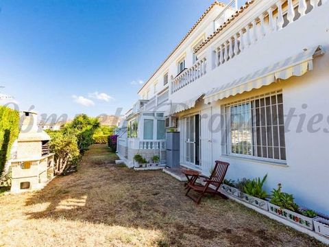 Charming Ground-Floor Apartment Near the Beach in Torrox Park Nestled just 2 km from the stunning beaches of Peñoncillo and Torrox Costa, this spacious ground-floor apartment is located within the tranquil and highly sought-after Torrox Park estate a...