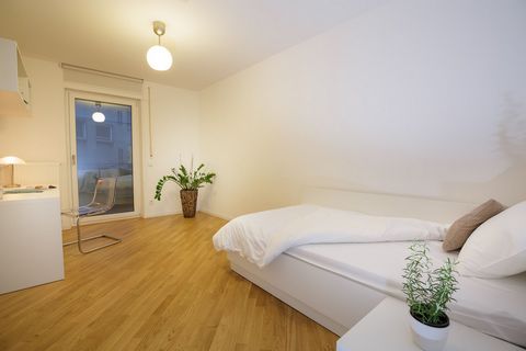 * Kostenfreies WLAN * Nutzung von Waschmaschine und Trockner inklusive * Keine Hinterlegung von Kaution notwendig * Wöchentliches Housekeeping Für eine stylische und großzügige Unterkunft sorgt das Amazing Apartment. Das Apartment bietet dir ein Schl...