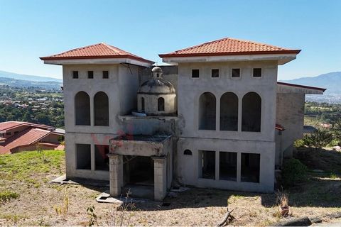 Einzigartige Gelegenheit, Ihrer Fantasie freien Lauf zu lassen mit den Oberflächen, von denen Sie so sehr für Ihr Zuhause geträumt haben! Dieses spektakuläre graue Backsteinhaus in Santa Bárbara de Heredia bietet eine perfekte Kombination aus Luxus, ...