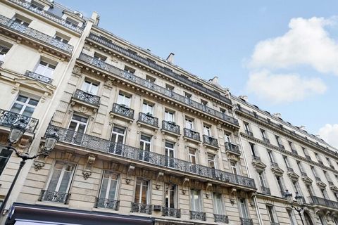 Checkmyguest propone un grazioso appartamento di 30 m² con una camera da letto nel cuore del 1° arrondissement di Parigi. Godetevi una posizione eccezionale vicino al prestigioso Palais Royal e al famoso Centre Pompidou. Non perdete questa rara oppor...