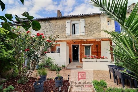 17430 TONNAY-CHARENTE - proche centre ville, quelques minutes à pied de tous les commerces de proximité dans une rue au calme - Prix de vente 183 575 Euros, 8 575 euros inclus charge acquéreur, soit 175 000 Euros hors honoraires. VISITE VIRTUELLE en ...