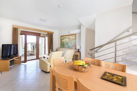 Four tasteful semi-detached houses with a private pool in a top location: only a 40 meter wide strip of grass separates you from the 10 kilometer long sand/pebble beach of Kiotari, in the southeast of the island. Enjoy uninterrupted views of the hori...