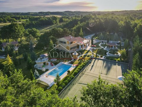 ID CODE: 14 Natalija Savić Agent s licencom Mob: ... E-mail: ... ... />Features: - SwimmingPool - Parking - Garden - Barbecue - Garage - Alarm - Terrace