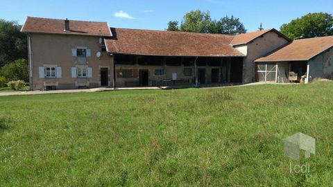 Secteur NOMENY, Ferme Lorraine de 150 m2 habitables, édifiée sur 3 niveaux comprenant au rez de chaussée une entrée, pièce de vie de 30 m2, cuisine séparée de 17 m2, cellier, bureau, salle de bains et wc séparé. Au 1er niveau, 3 grandes chambres, wc,...