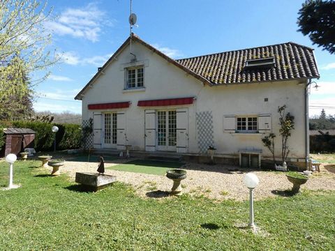 SAVIGNAC LES EGLISES 24420. Prix 199 500 euros Honoraires agence inclus (dont 5%ttc à la charge de l'acquéreur, soit 190 000 euros hors agence). DPE classe E GES classe E (montant estimé des dépenses annuelles d'énergie pour un usage standard: entre ...